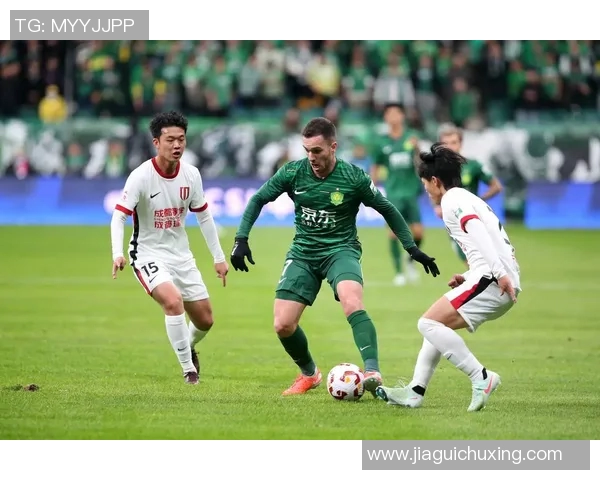 塞蒂恩遭国安远征军怒骂，0-3惨败后面色铁青瘫坐场边