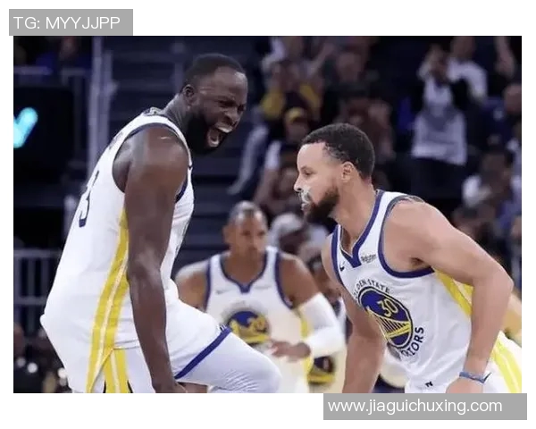 雄鹿8人上双字母哥缺席，库里狂砍27+6，勇士3人20+依旧不敌雄鹿